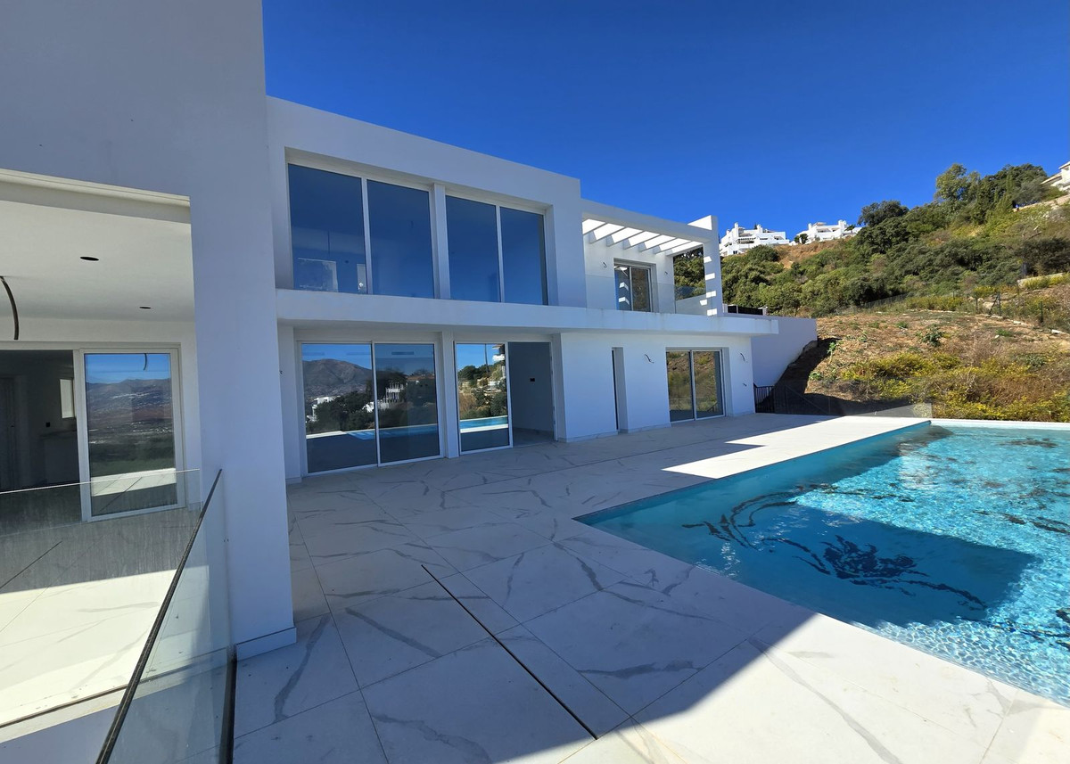 07ab75fa7d7c2ce498afe1c12ef4ca73 - 1