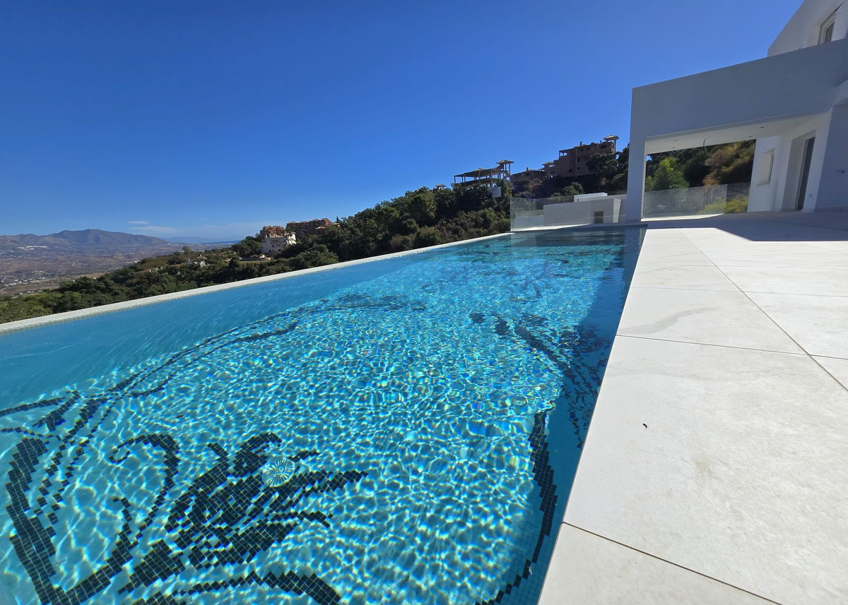 07ab75fa7d7c2ce498afe1c12ef4ca73 - 12