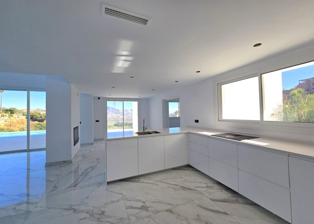 07ab75fa7d7c2ce498afe1c12ef4ca73 - 15