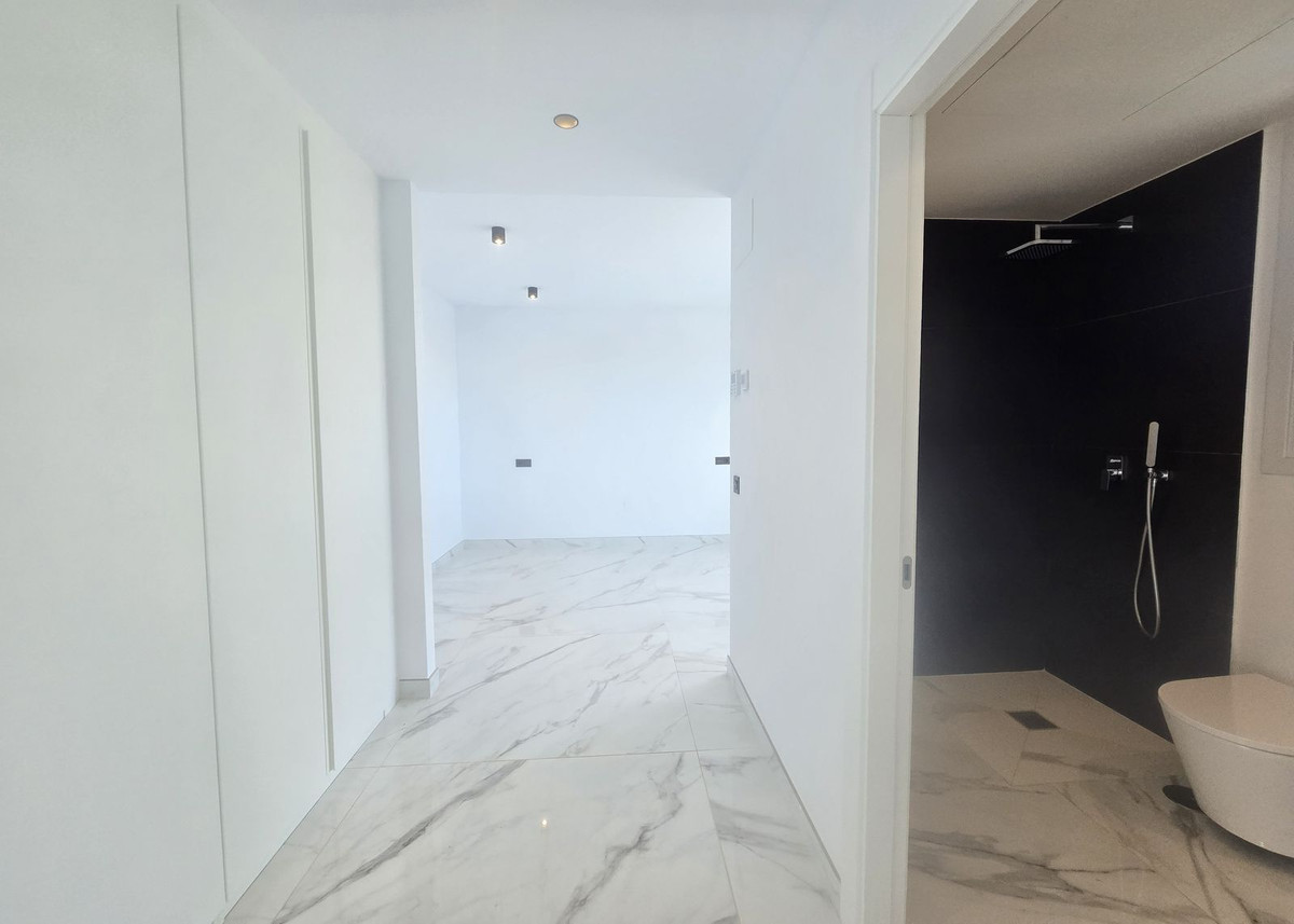 07ab75fa7d7c2ce498afe1c12ef4ca73 - 18