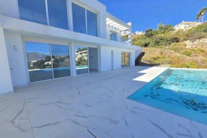 07ab75fa7d7c2ce498afe1c12ef4ca73 - 22