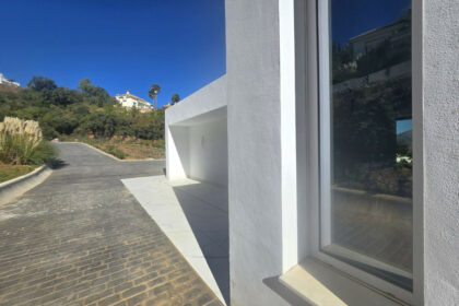 07ab75fa7d7c2ce498afe1c12ef4ca73 - 23