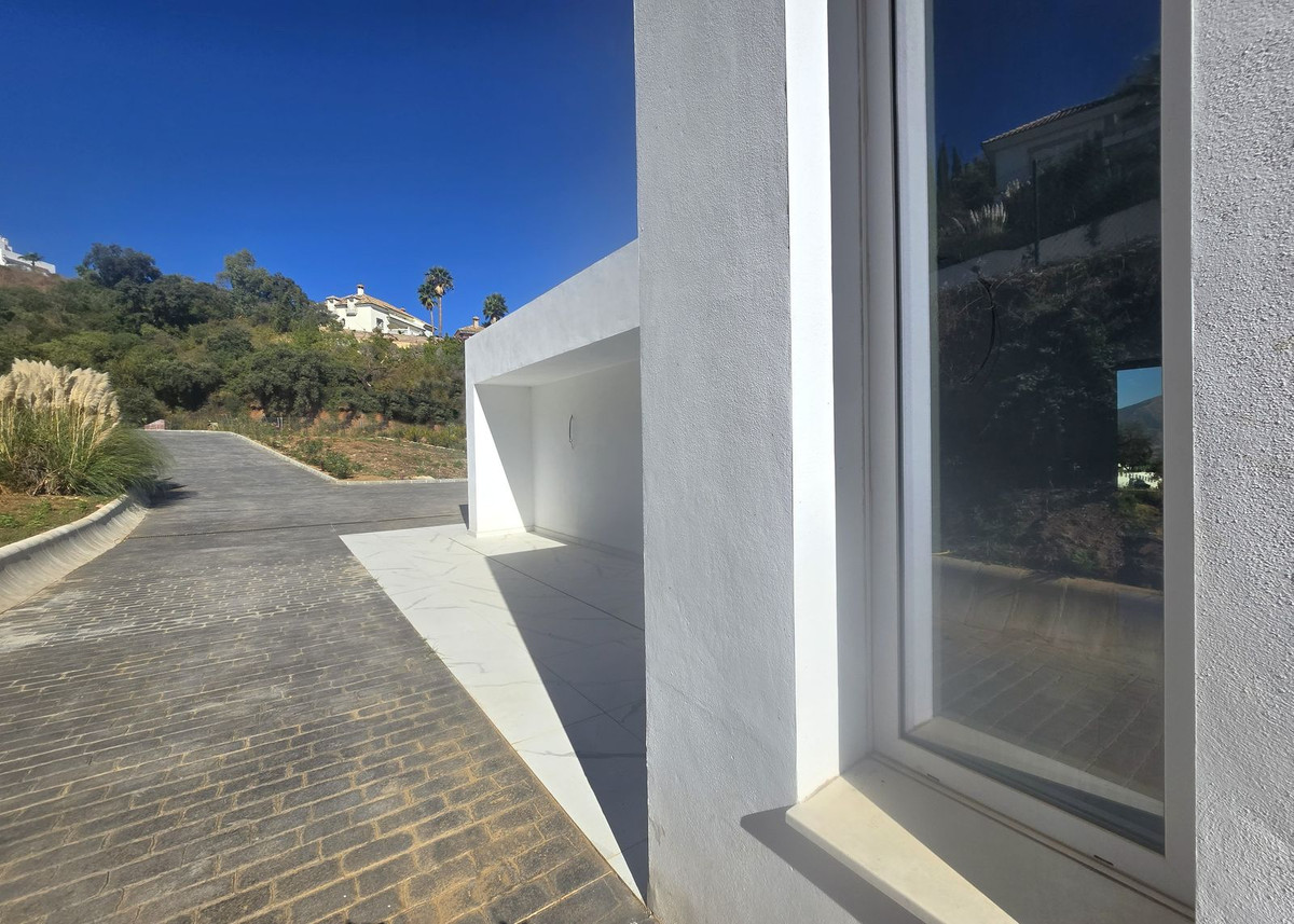 07ab75fa7d7c2ce498afe1c12ef4ca73 - 23