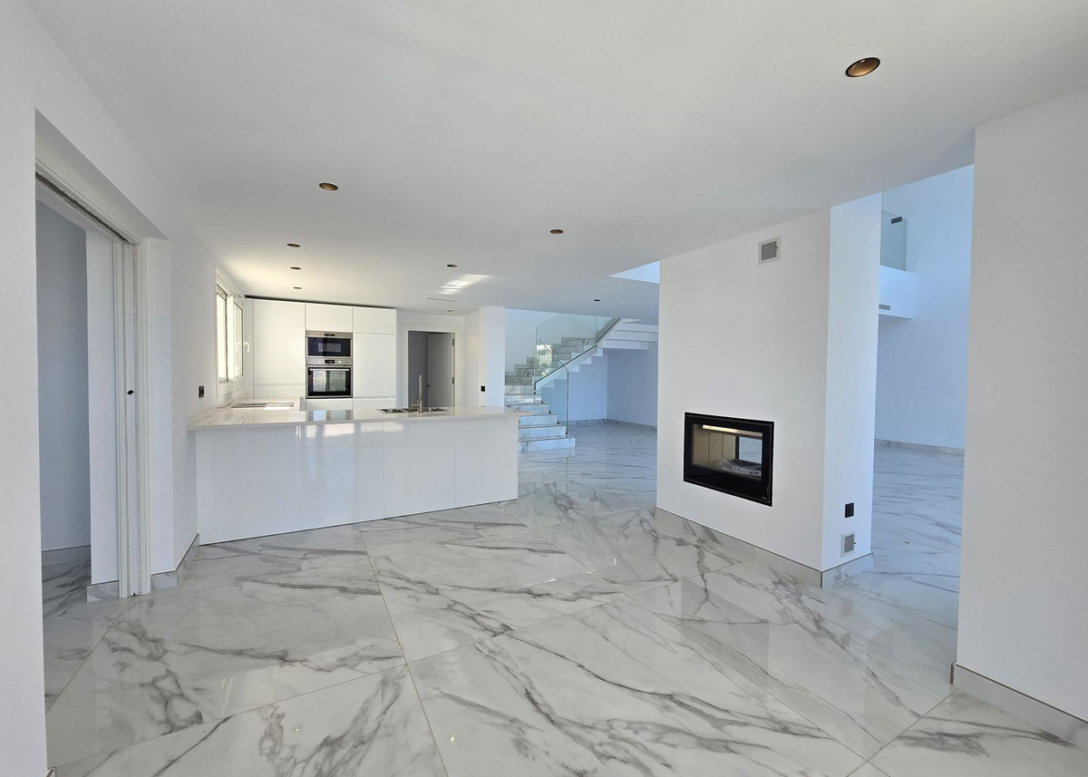 07ab75fa7d7c2ce498afe1c12ef4ca73 - 31