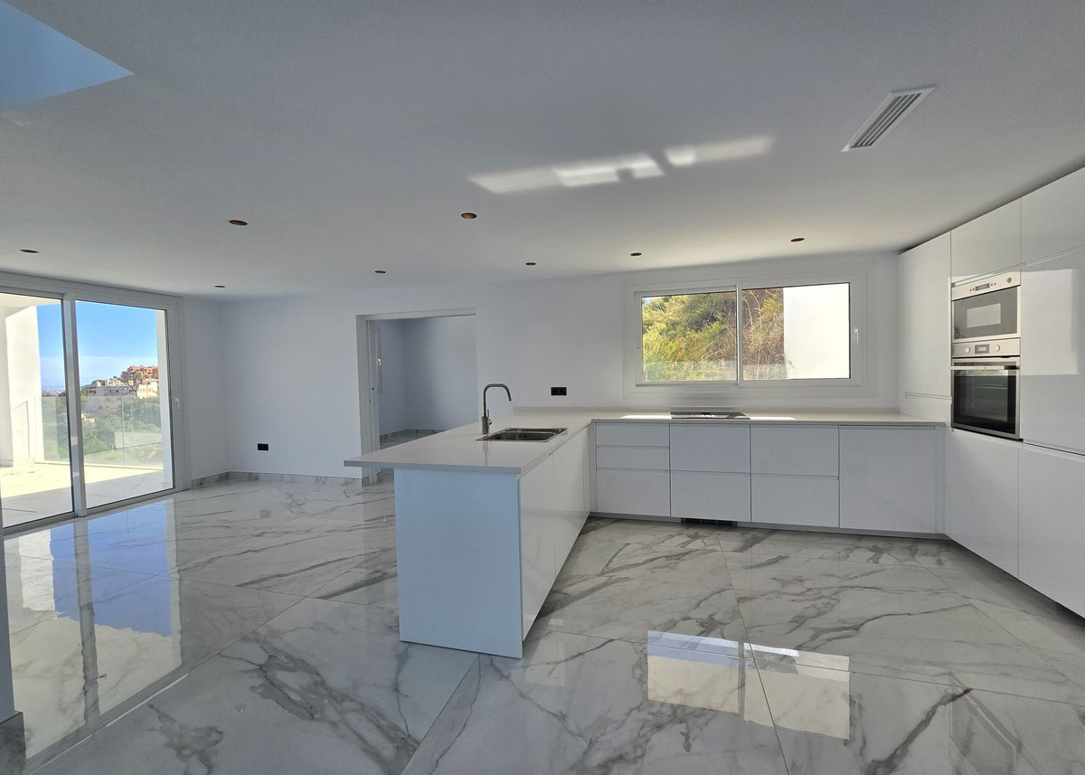 07ab75fa7d7c2ce498afe1c12ef4ca73 - 4