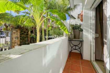 085ae5839d3da9d95dc1a874c6f685c5 - 12