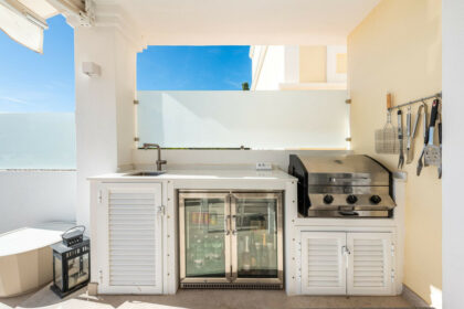 08b6d6ecea738fae3d2c541c98231b42 - 11