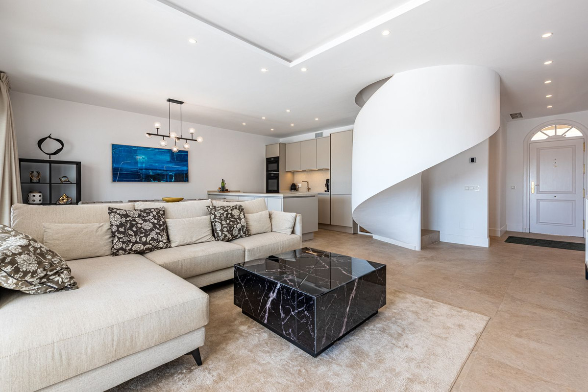 08b6d6ecea738fae3d2c541c98231b42 - 2