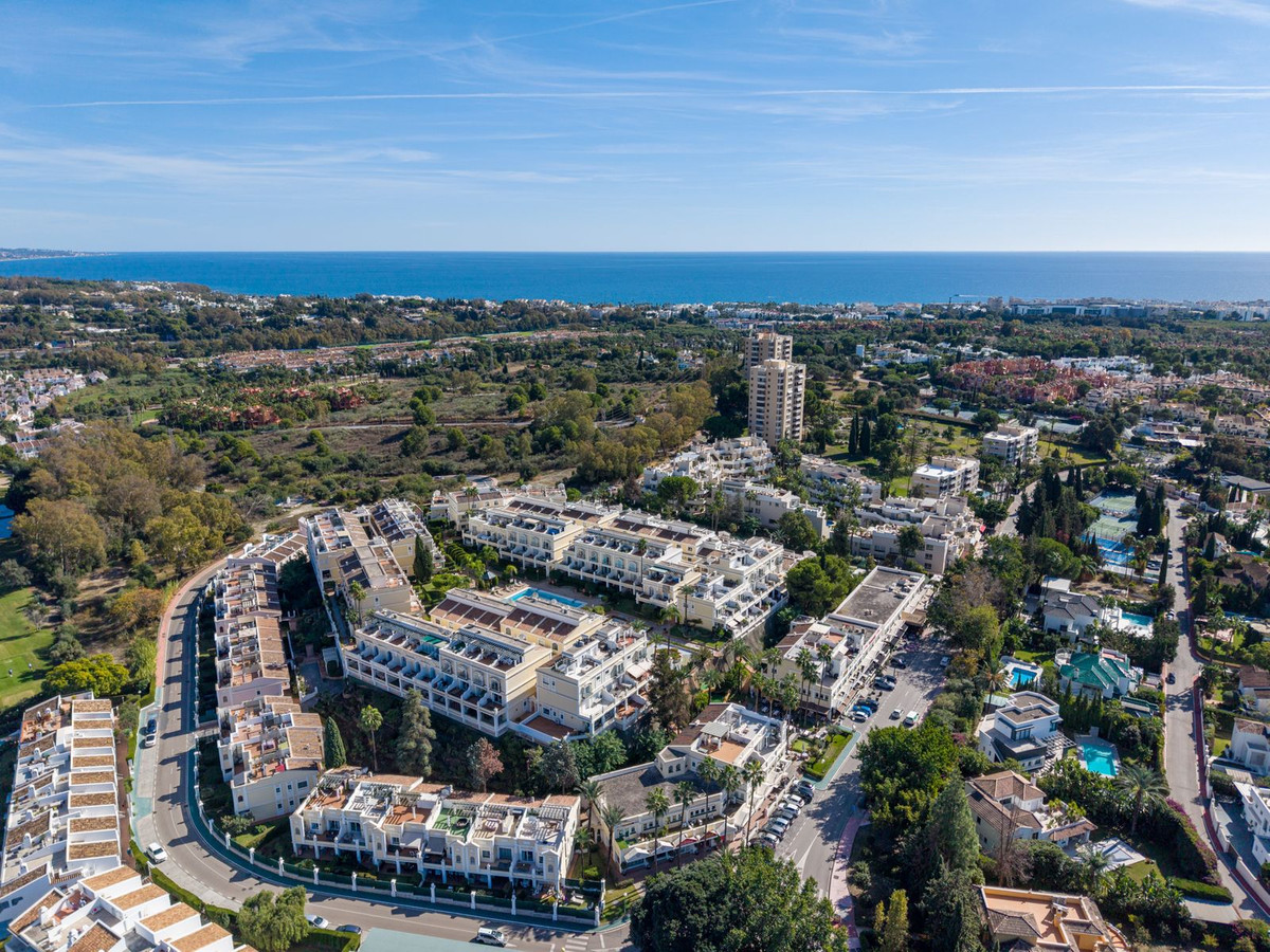 08b6d6ecea738fae3d2c541c98231b42 - 30