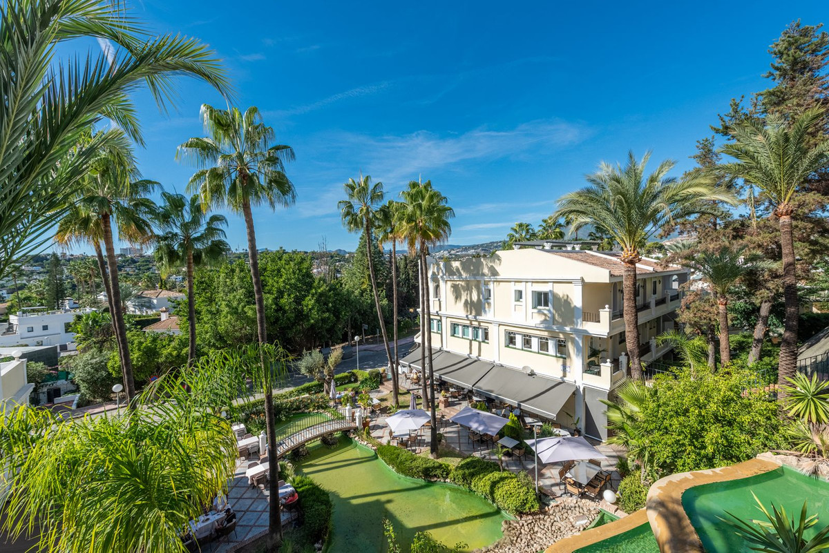 08b6d6ecea738fae3d2c541c98231b42 - 35