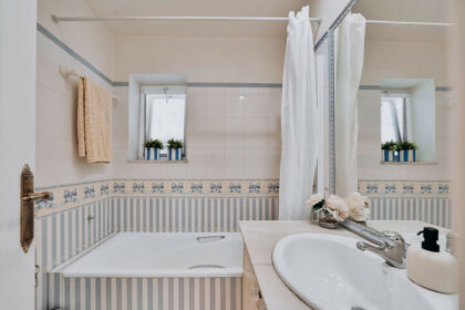 090586ac6a33167757fdd79080442d52 - 48