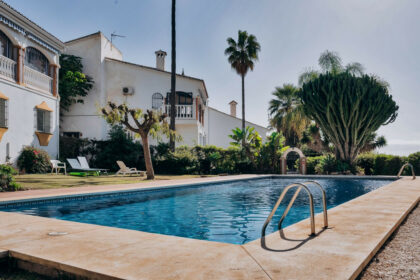 090586ac6a33167757fdd79080442d52 - 51