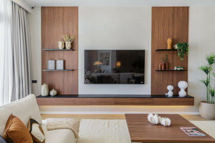 09885d04e0867bb6a94cc60f3de79a94 - 19