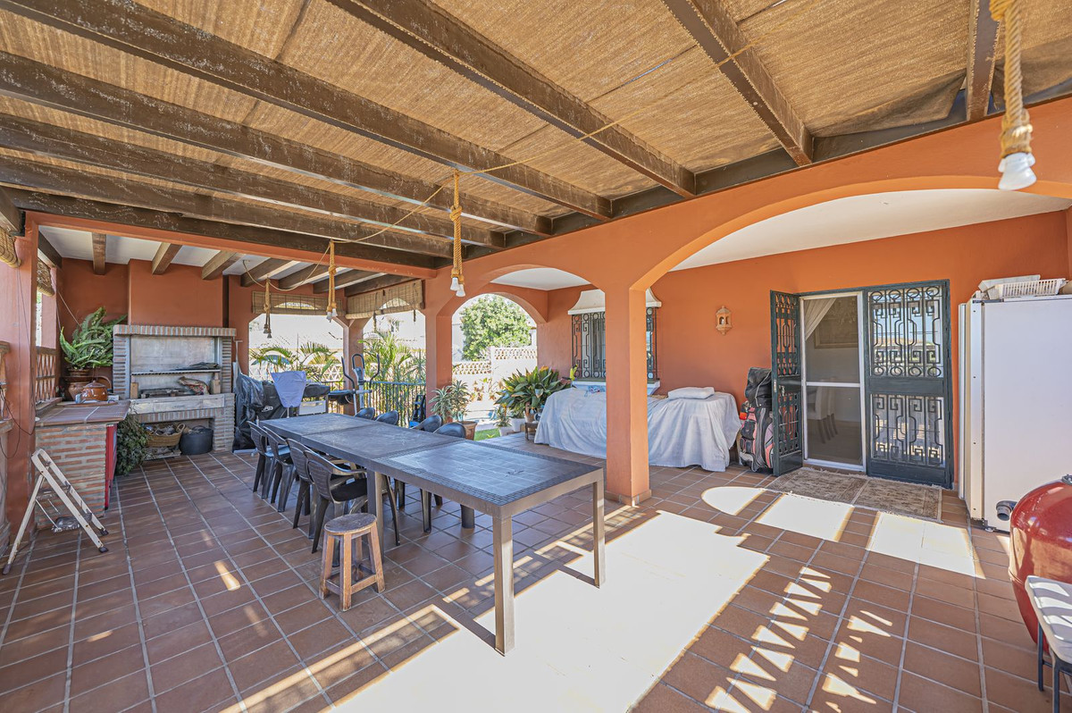 09df5b172166ca7c7fe6b6c2d98b14f1 - 15