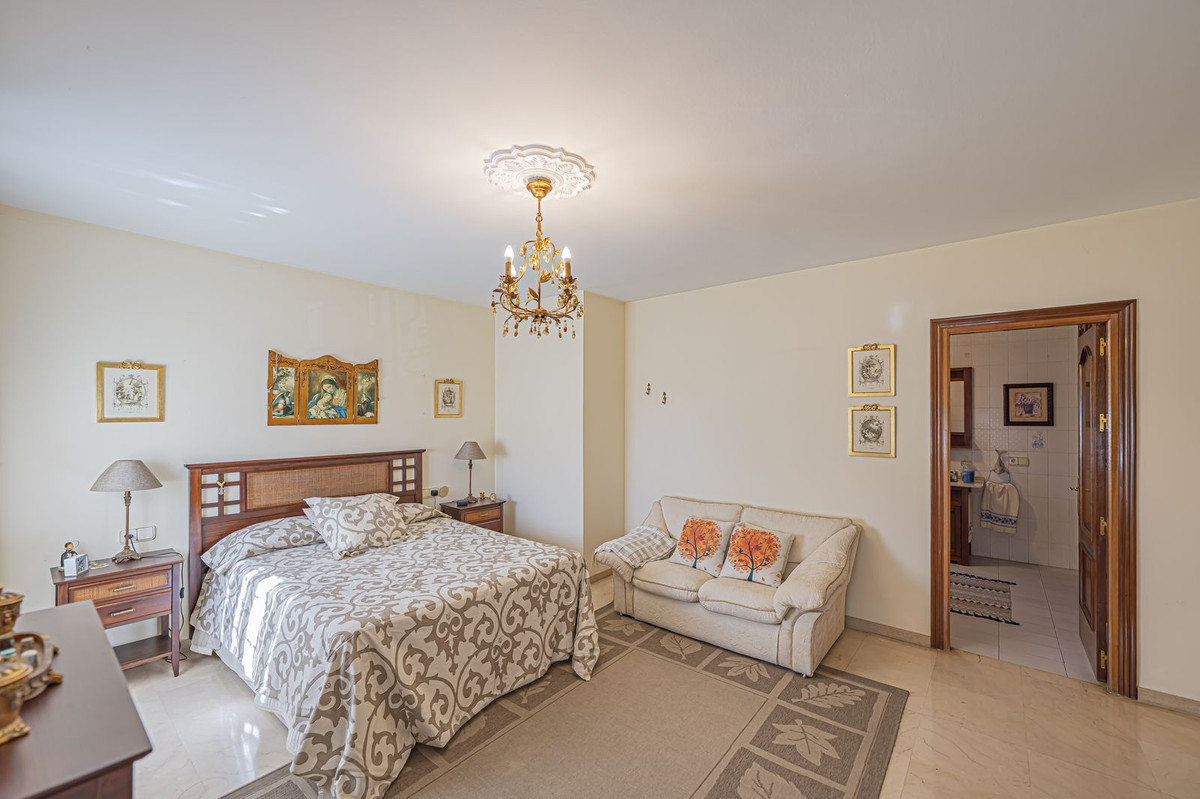 09df5b172166ca7c7fe6b6c2d98b14f1 - 18