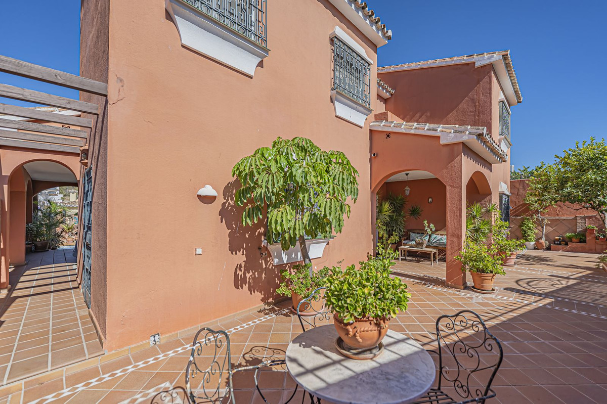 09df5b172166ca7c7fe6b6c2d98b14f1 - 20