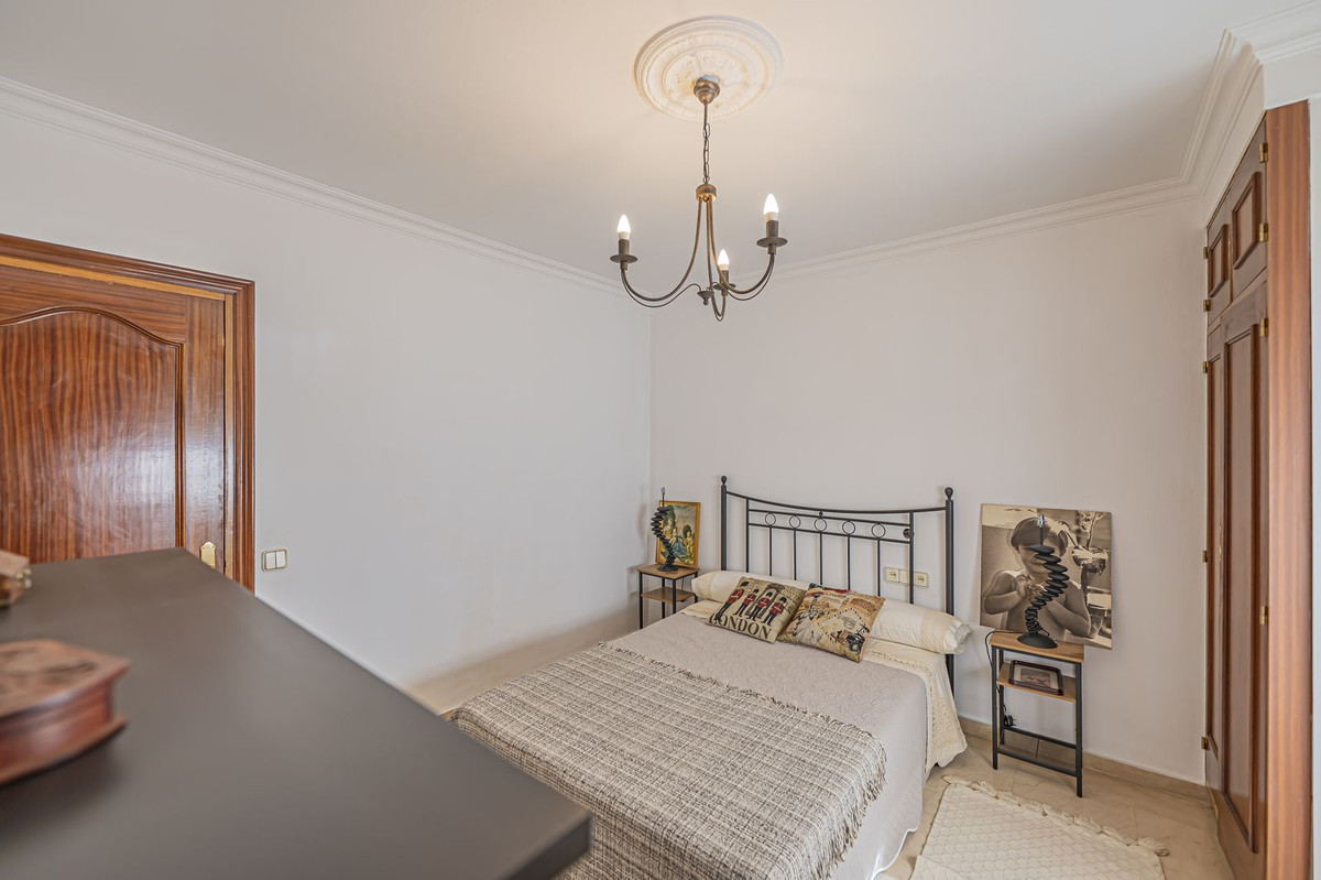 09df5b172166ca7c7fe6b6c2d98b14f1 - 21