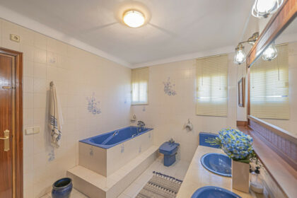 09df5b172166ca7c7fe6b6c2d98b14f1 - 28