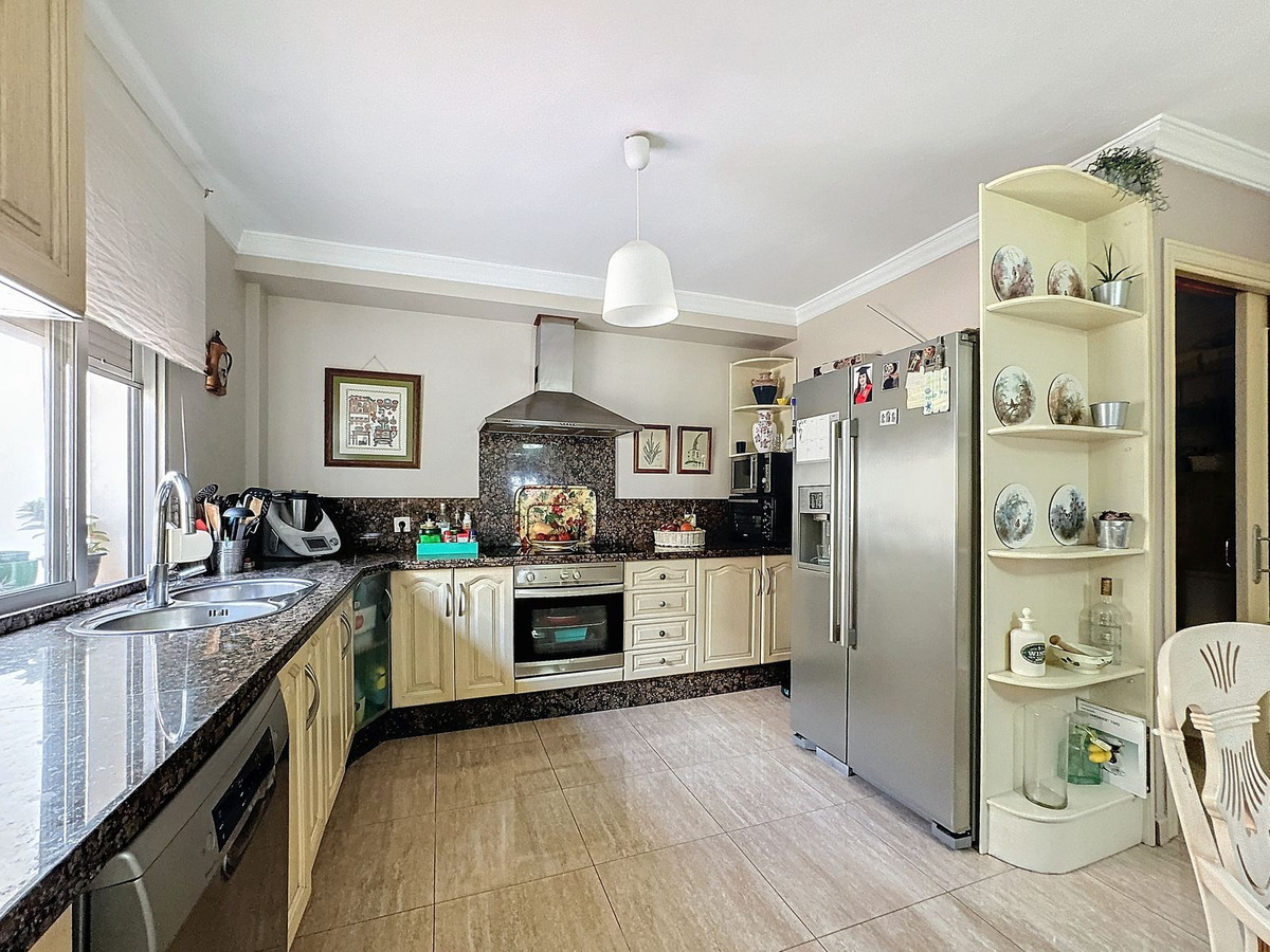 09e17c0bc705523e3f382f6d3b5d8538 - 10