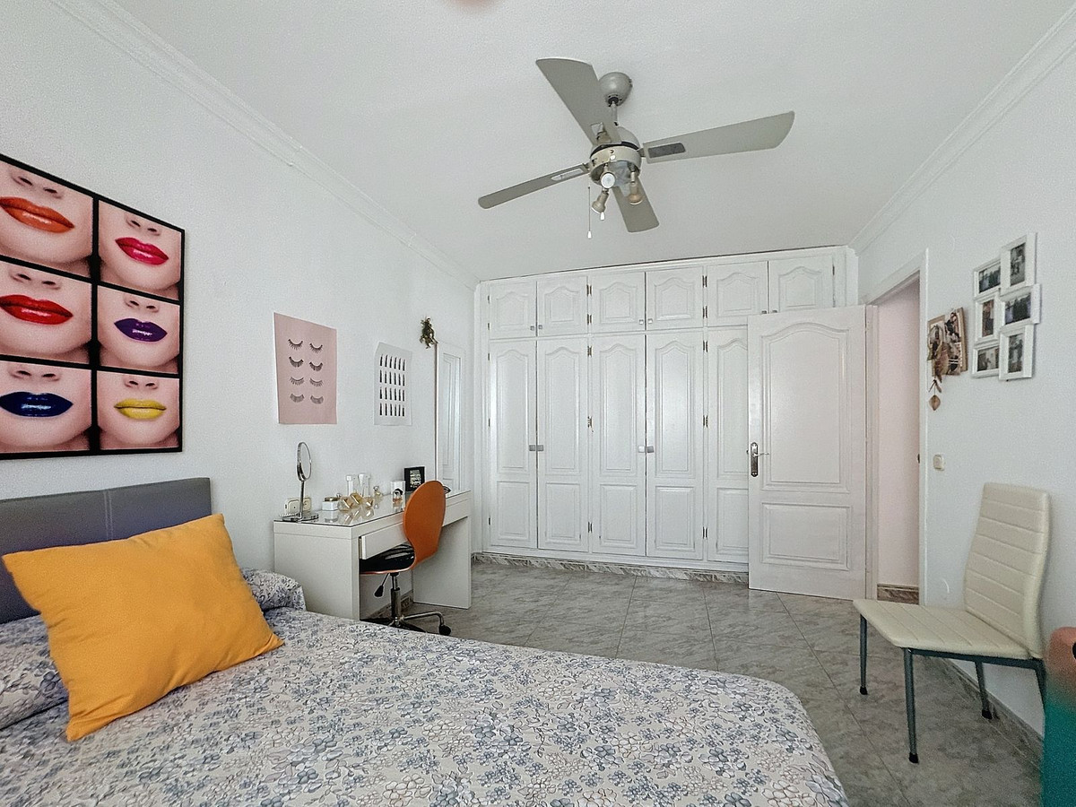 09e17c0bc705523e3f382f6d3b5d8538 - 28