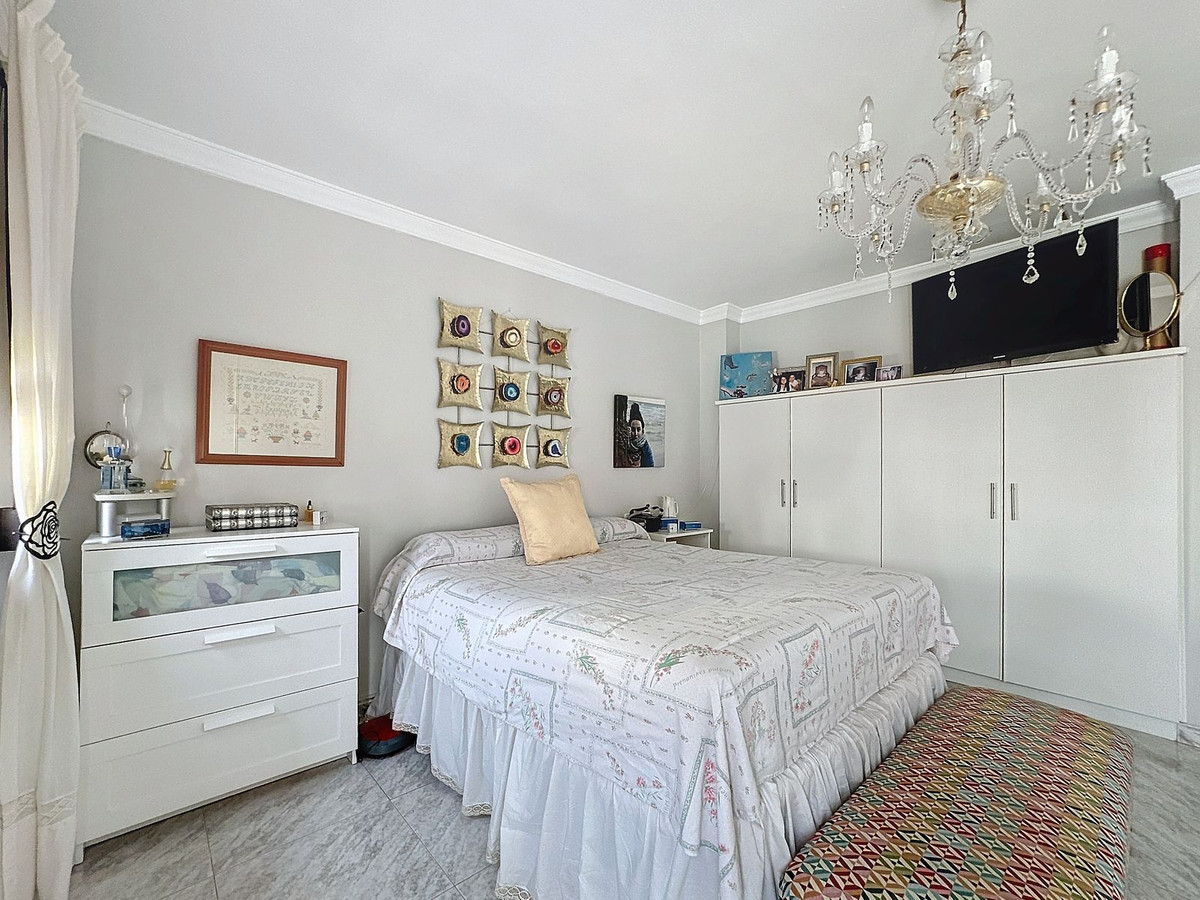 09e17c0bc705523e3f382f6d3b5d8538 - 31