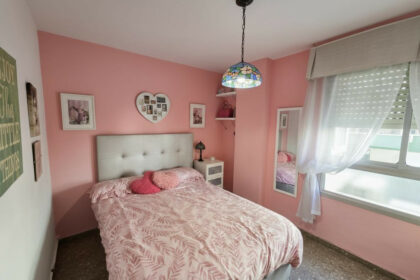 0a1806673a301572975190f86657a7e1 - 5