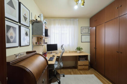 0a1806673a301572975190f86657a7e1 - 9