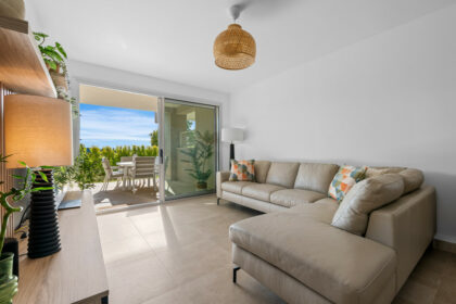 0a950d1edc7ee8cf98dc007a89bd45a2 - 18