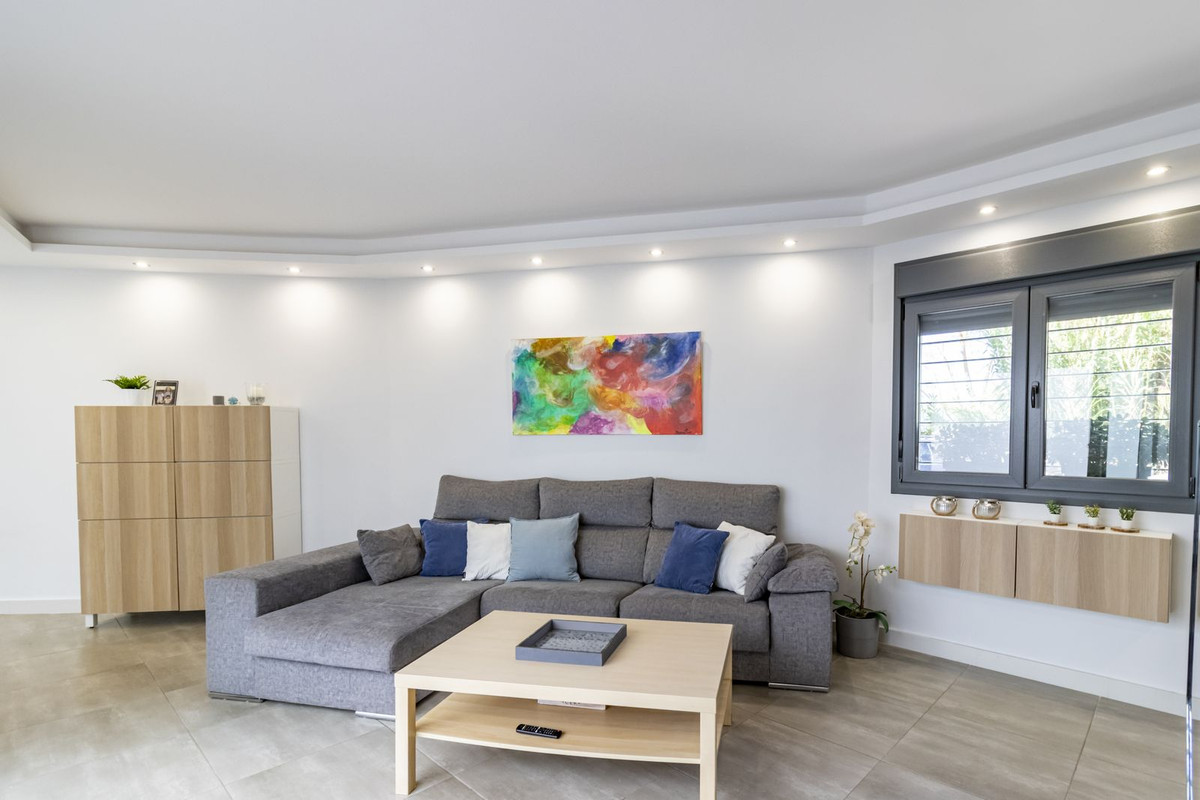 0acc24b99e221940feb71c90d9bad563 - 11