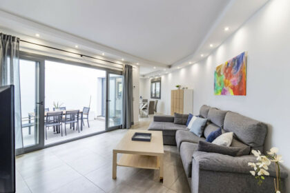 0acc24b99e221940feb71c90d9bad563 - 2