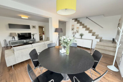 0bb4b6375d62d6a3616f79368b74f8d2 - 12