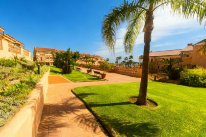 0bcf60345eb2beaea164fe855a5bcaf8 - 15