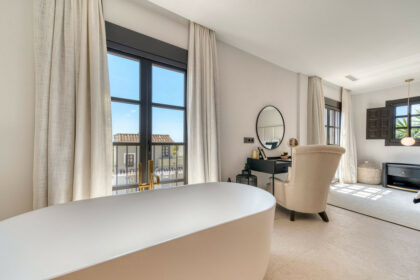 0c0bfcaa59ca870bb43b3ee7e6539d90 - 33