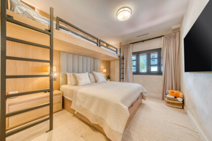 0c0bfcaa59ca870bb43b3ee7e6539d90 - 44