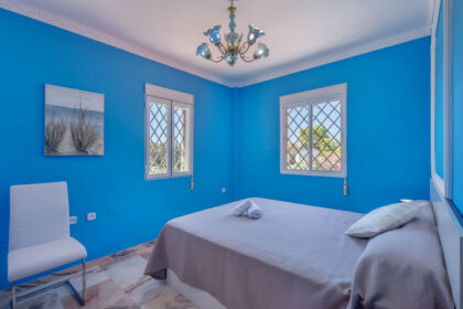 0ca8e080ae386654048436a1b0dea1c1 - 16