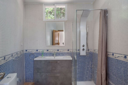 0ca8e080ae386654048436a1b0dea1c1 - 28