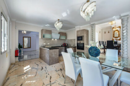 0ca8e080ae386654048436a1b0dea1c1 - 3