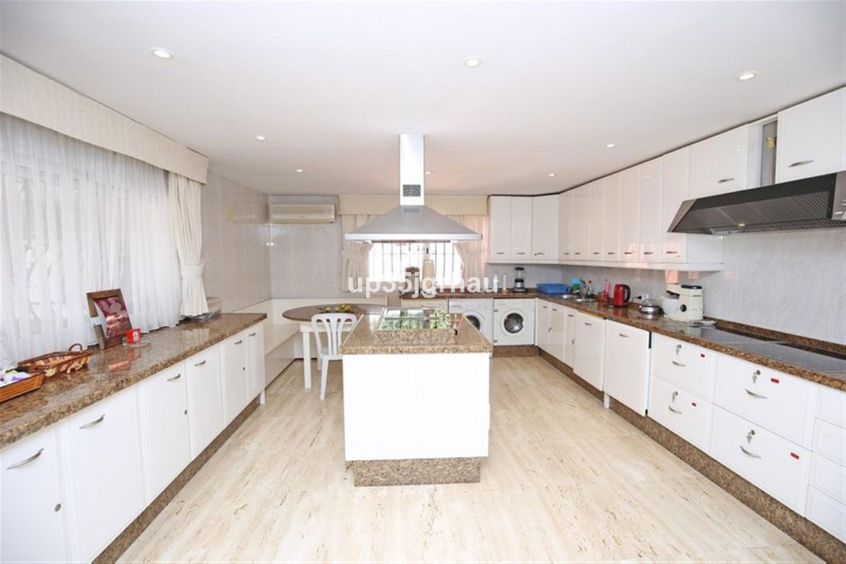 0cee6f187e98a69da132877068334c9c - 19