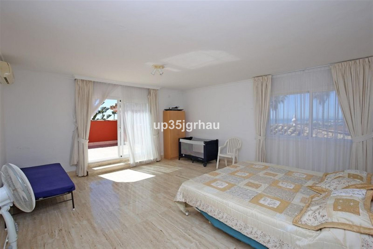 0cee6f187e98a69da132877068334c9c - 22