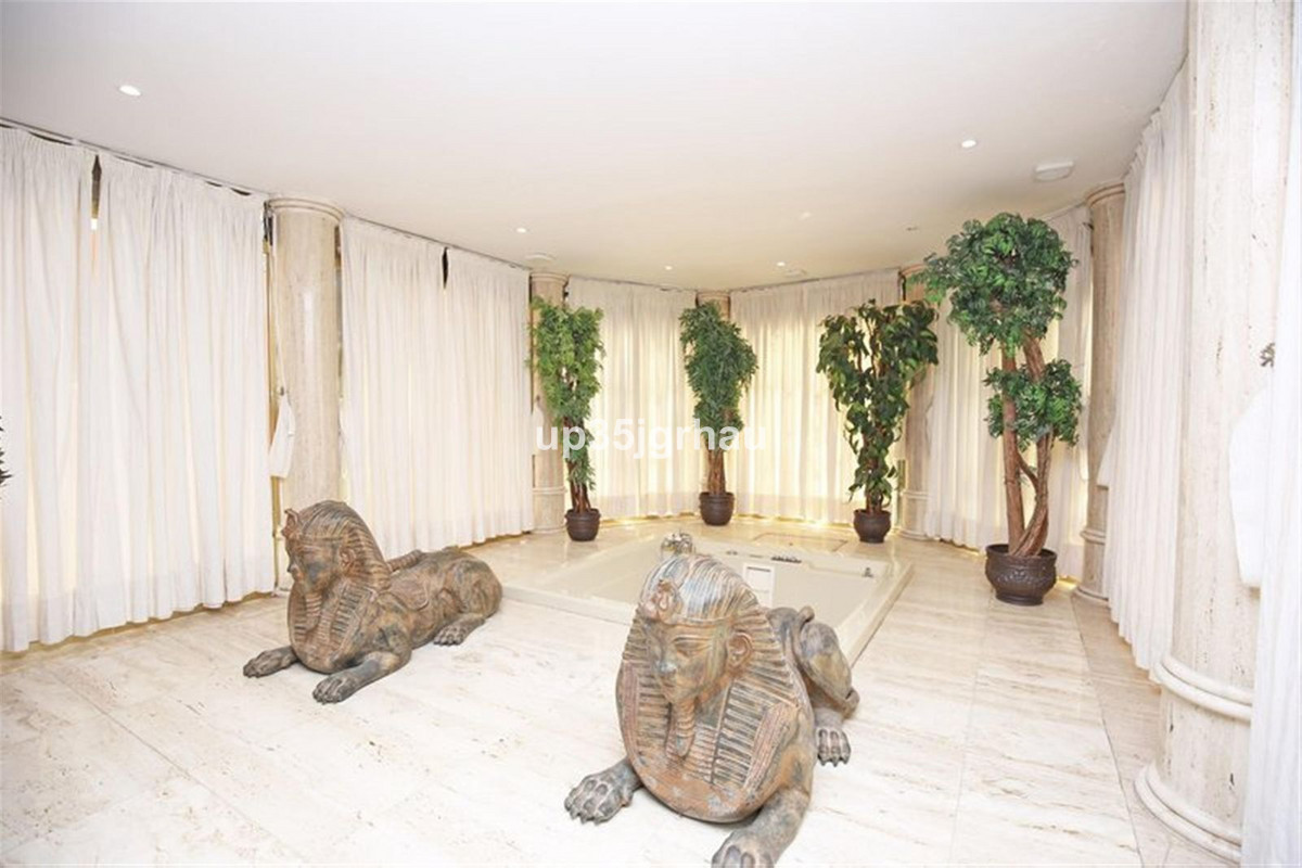 0cee6f187e98a69da132877068334c9c - 26