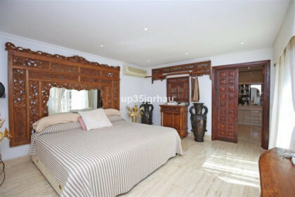 0cee6f187e98a69da132877068334c9c - 4