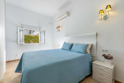 0d6454530a021805b937d7d4236645ac - 12