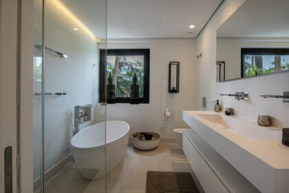 0eb95278994745cf1dc488c859c23cbf - 39