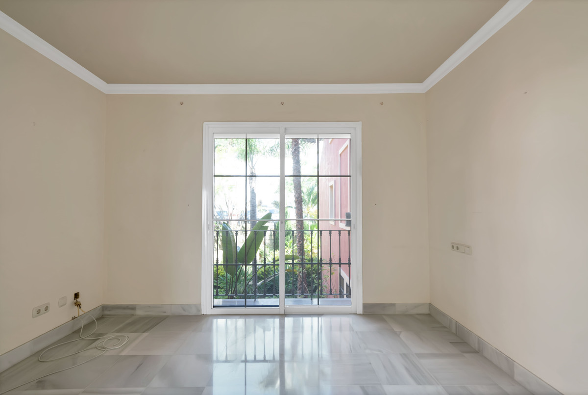 0ebc095ab1eda4e892a393c78603fe59 - 13