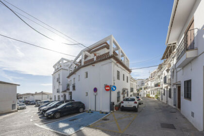 0f29411c45349e1489cfa2f56c59970a - 13