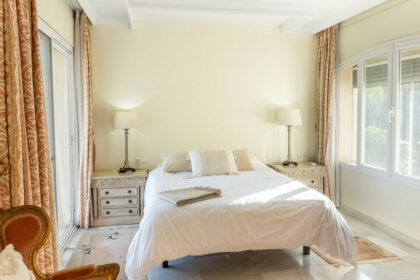 0f879dee5914c436bdf4f150762689aa - 10