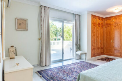 0f879dee5914c436bdf4f150762689aa - 24