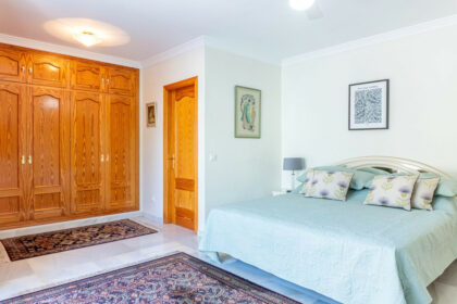 0f879dee5914c436bdf4f150762689aa - 26