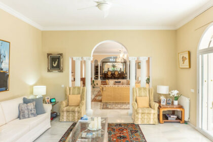 0f879dee5914c436bdf4f150762689aa - 43