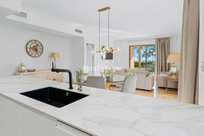 0f8d20044327e3750ec7345ae990176b - 10